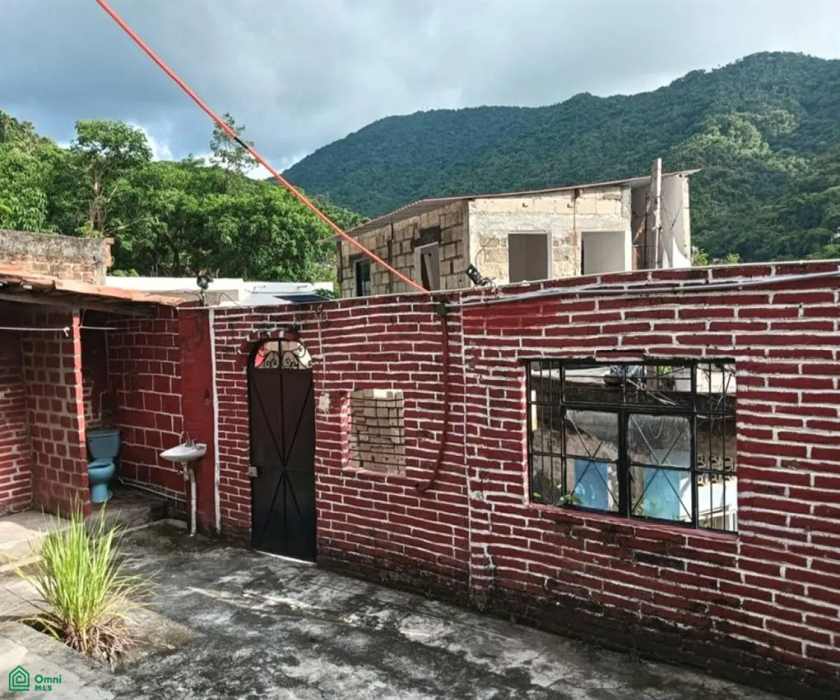 Casa En Venta,Buenos Aires,Privada Alamo 113, Puerto Vallarta, Jalisco 48370, 4 Habitaciones,2 Baños,Privada Alamo,MX251039347