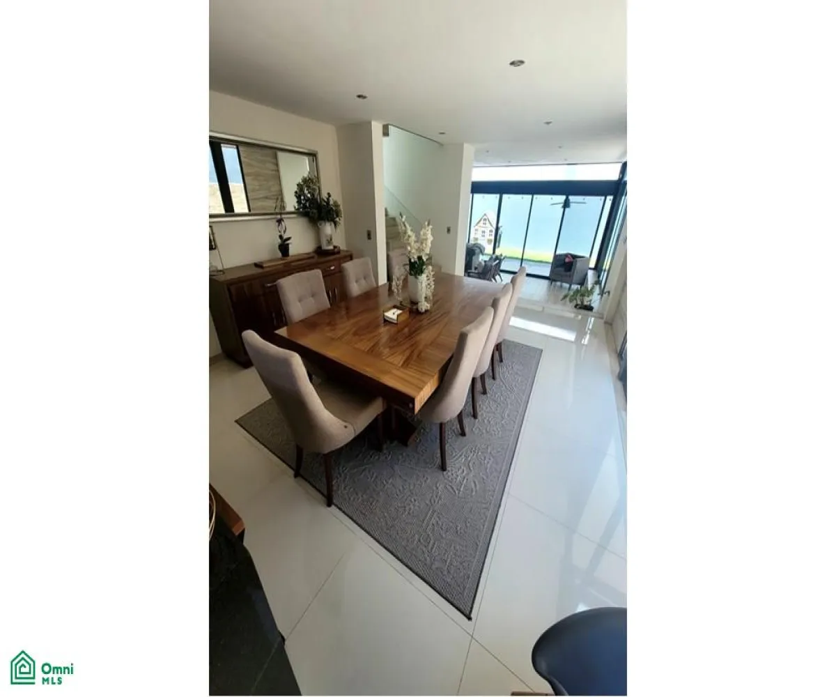 Casa En Renta,LA RIOJA,Quintanar de la Rioja S/N, Tlajomulco de Zuniga, Jalisco 45645, 4 Habitaciones,4 Baños,Quintanar de la Rioja,MX251039627