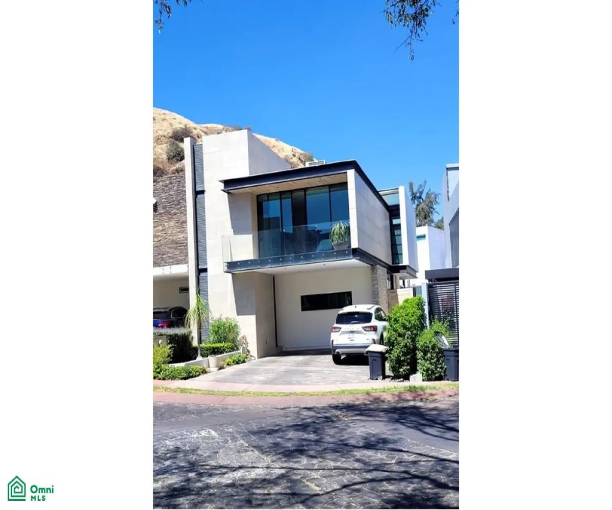 Casa En Renta,LA RIOJA,Quintanar de la Rioja S/N, Tlajomulco de Zuniga, Jalisco 45645, 4 Habitaciones,4 Baños,Quintanar de la Rioja,MX251039627