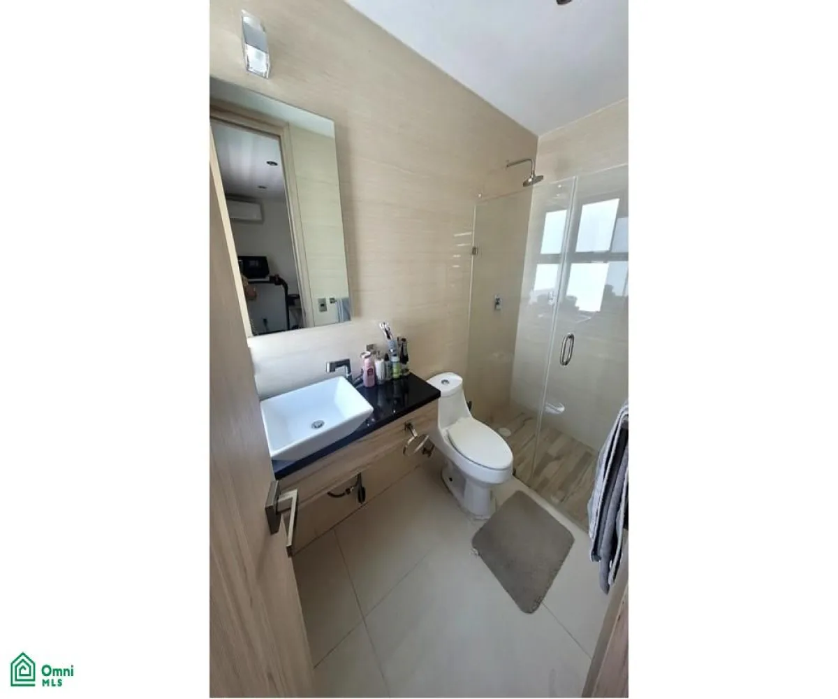 Casa En Renta,LA RIOJA,Quintanar de la Rioja S/N, Tlajomulco de Zuniga, Jalisco 45645, 4 Habitaciones,4 Baños,Quintanar de la Rioja,MX251039627