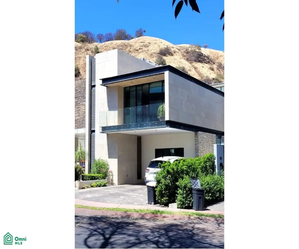 Casa En Renta,LA RIOJA,Quintanar de la Rioja S/N, Tlajomulco de Zuniga, Jalisco 45645, 4 Habitaciones,4 Baños,Quintanar de la Rioja,MX251039627