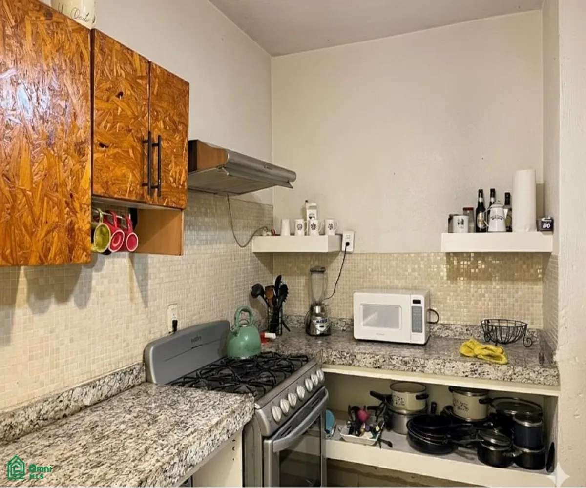 Casa En Venta,Fraccionamiento Parques las Palmas,AVENIDA LAS PALMAS 168, Puerto Vallarta, Jalisco 48317, 2 Habitaciones,2 Baños,AVENIDA LAS PALMAS,2,MX251039633