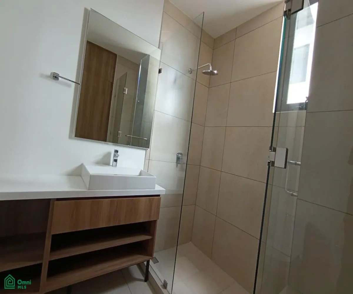 Departamento En Venta,Fraccionamiento Monraz,Av. Juan Palomar y Arias 510, Guadalajara, Jalisco 44680, 2 Habitaciones,2 Baños,Av. Juan Palomar y Arias,MX251040218