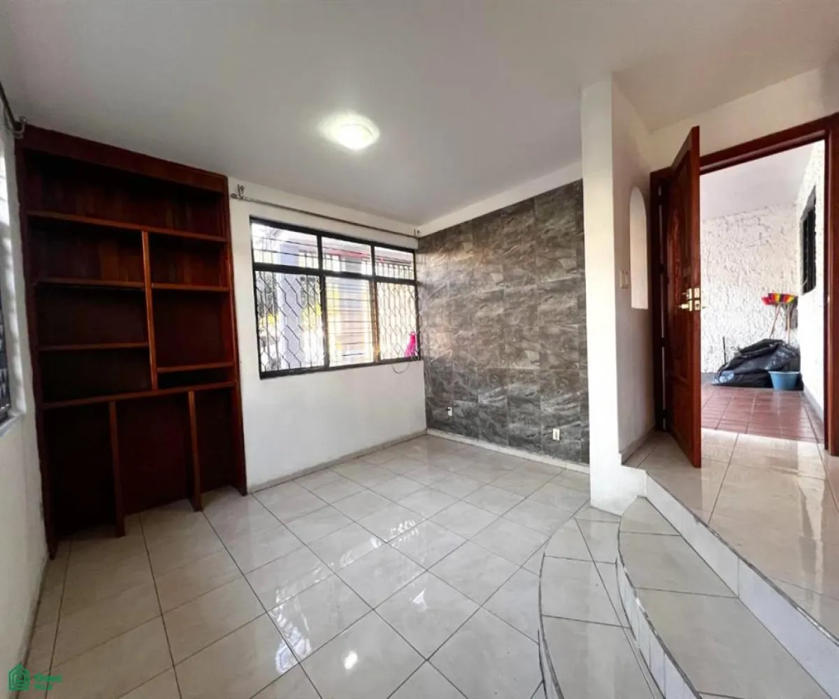 Casa En Venta,Circunvalación Oblatos,Anaya Ventura 1119, Guadalajara, Jalisco 44716, 5 Habitaciones,3 Baños,Anaya Ventura,2,MX251040442