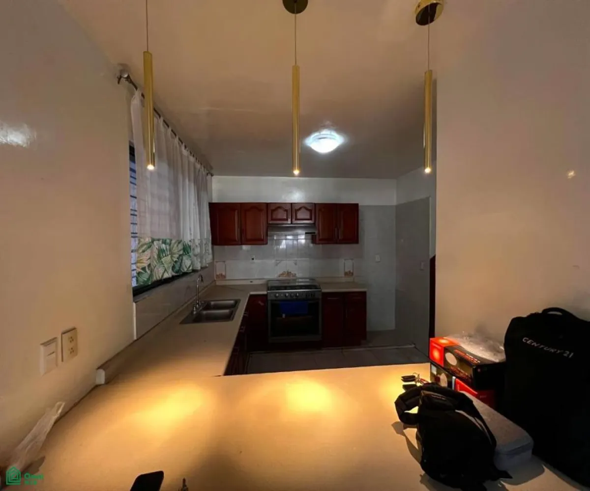 Casa En Venta,Circunvalación Oblatos,Anaya Ventura 1119, Guadalajara, Jalisco 44716, 5 Habitaciones,3 Baños,Anaya Ventura,2,MX251040442