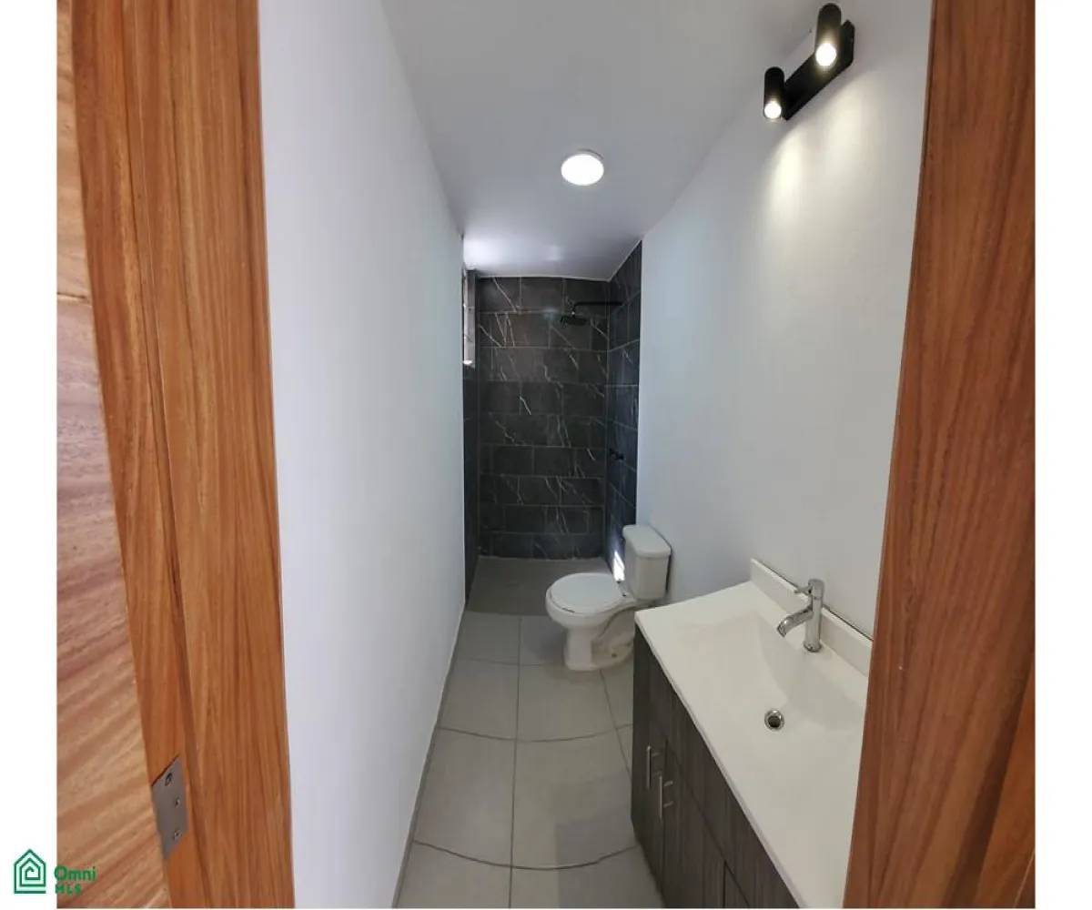 Casa En Venta,Pinar De La Calma,Río de Santiago 5824, Zapopan, Jalisco 45080, 4 Habitaciones,3 Baños,Río de Santiago,2,MX251040863