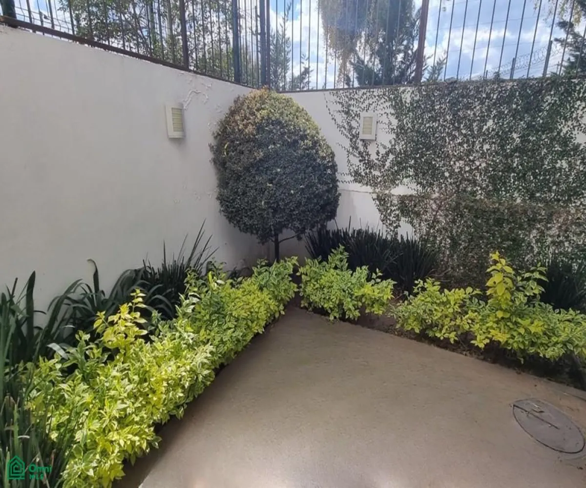 Casa En Venta,Solares Residencial,Av Paseo de la luna 1150, Zapopan, Jalisco 45019, 3 Habitaciones,2 Baños,Av Paseo de la luna,MX251040867