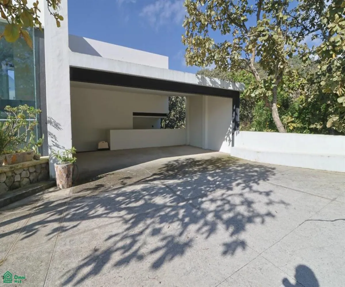 Casa En Venta,El Palomar,Rinconada del Arco 163, Tlajomulco de Zuniga, Jalisco 45643, 5 Habitaciones,6 Baños,Rinconada del Arco,3,MX251041072