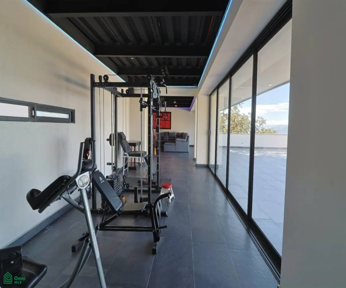 Casa En Venta,El Palomar,Rinconada del Arco 163, Tlajomulco de Zuniga, Jalisco 45643, 5 Habitaciones,6 Baños,Rinconada del Arco,3,MX251041072