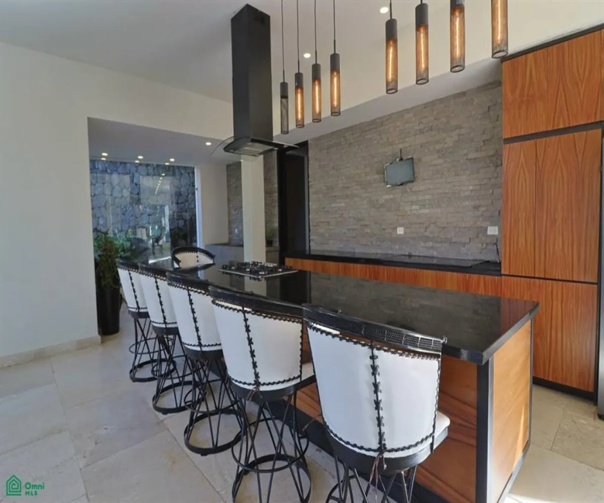 Casa En Venta,El Palomar,Rinconada del Arco 163, Tlajomulco de Zuniga, Jalisco 45643, 5 Habitaciones,6 Baños,Rinconada del Arco,3,MX251041072