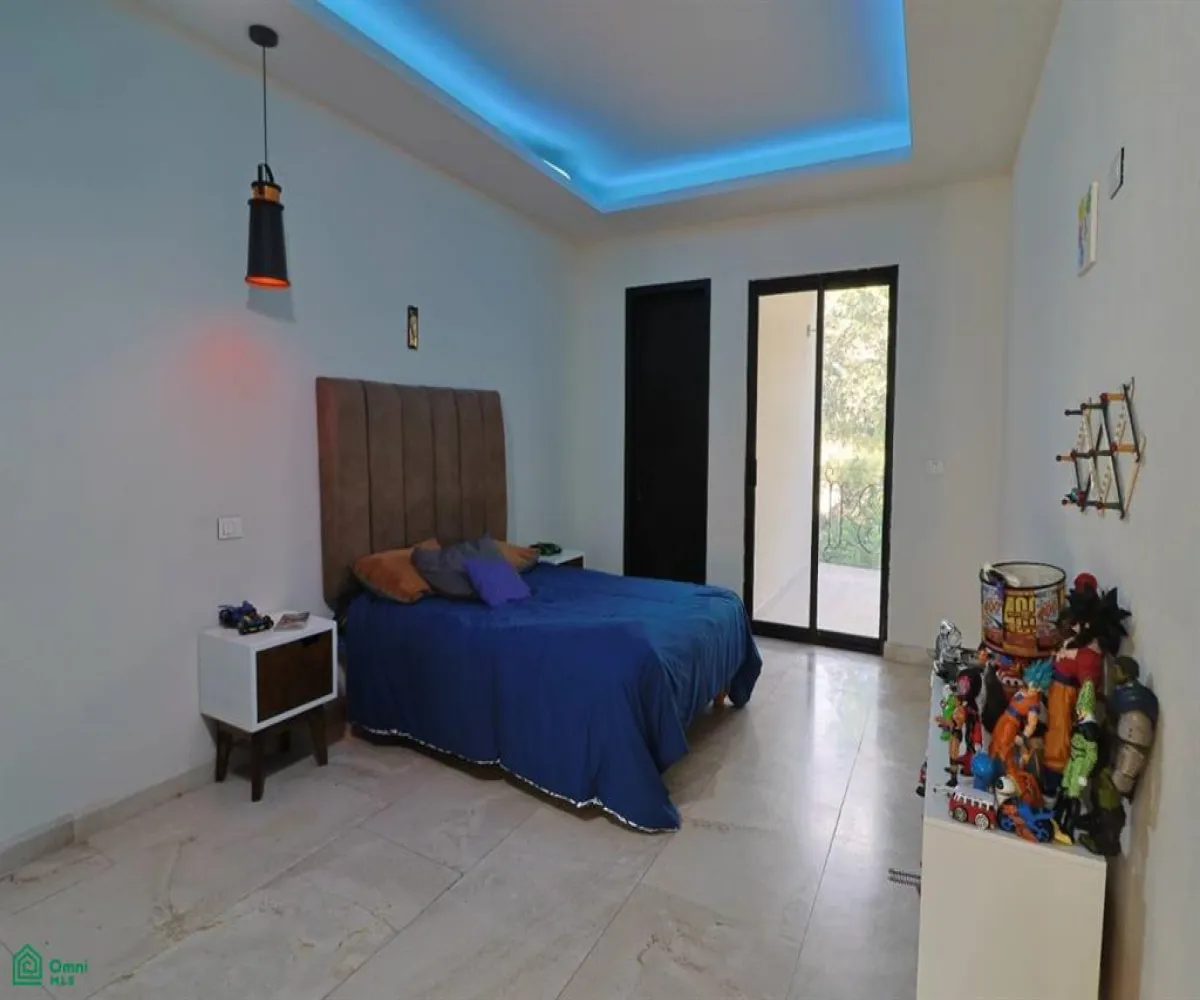 Casa En Venta,El Palomar,Rinconada del Arco 163, Tlajomulco de Zuniga, Jalisco 45643, 5 Habitaciones,6 Baños,Rinconada del Arco,3,MX251041072