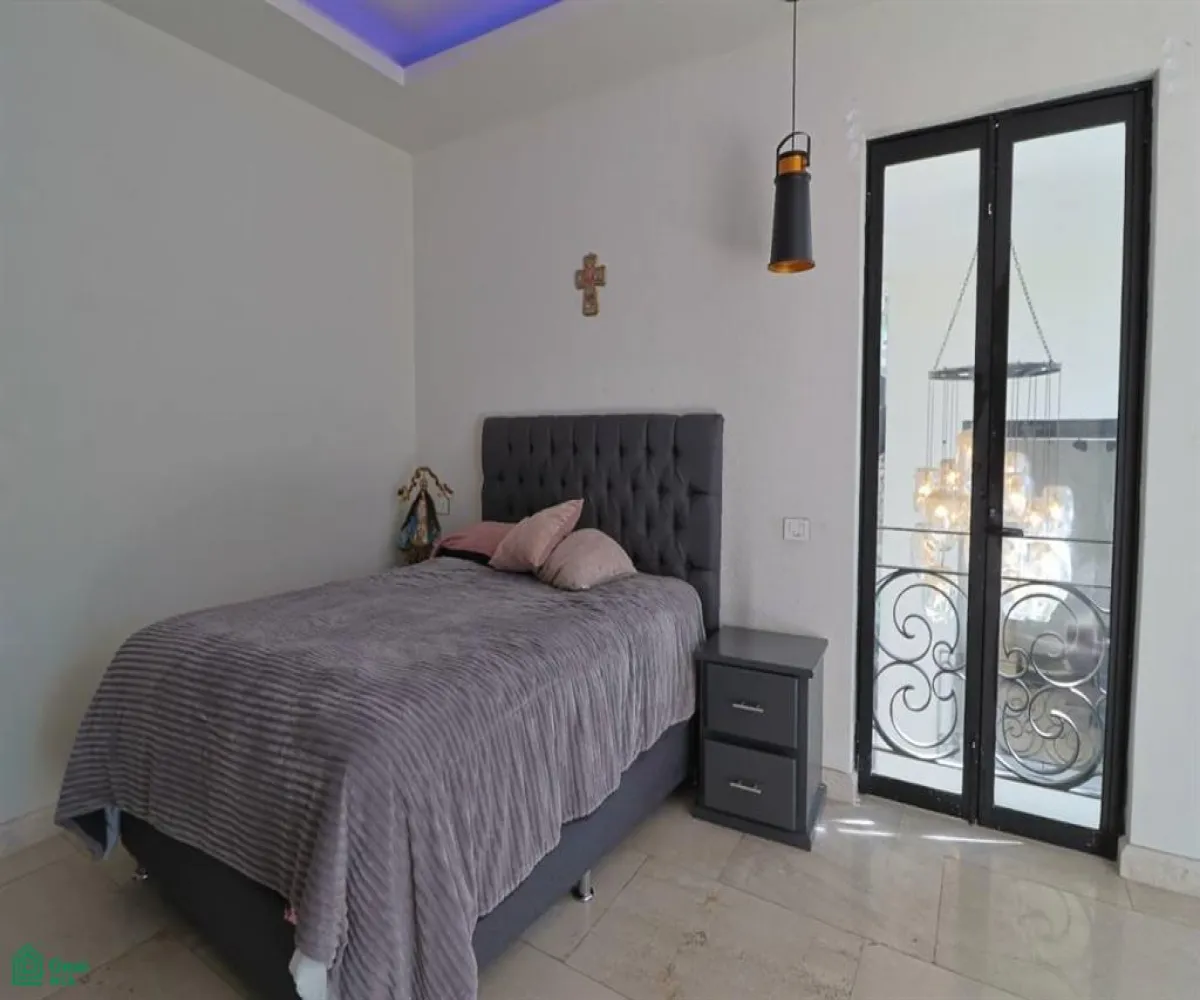 Casa En Venta,El Palomar,Rinconada del Arco 163, Tlajomulco de Zuniga, Jalisco 45643, 5 Habitaciones,6 Baños,Rinconada del Arco,3,MX251041072