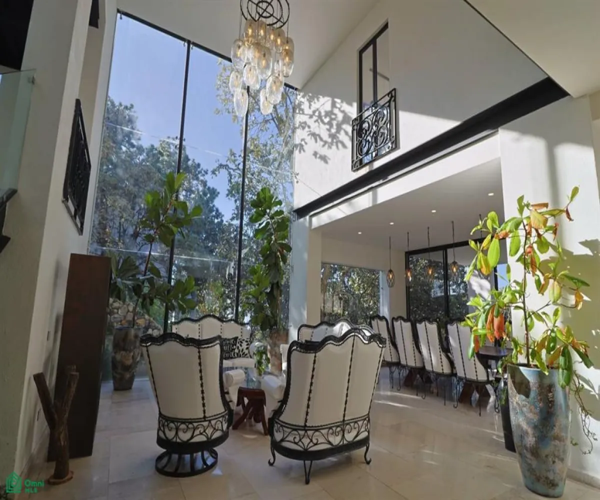 Casa En Venta,El Palomar,Rinconada del Arco 163, Tlajomulco de Zuniga, Jalisco 45643, 5 Habitaciones,6 Baños,Rinconada del Arco,3,MX251041072