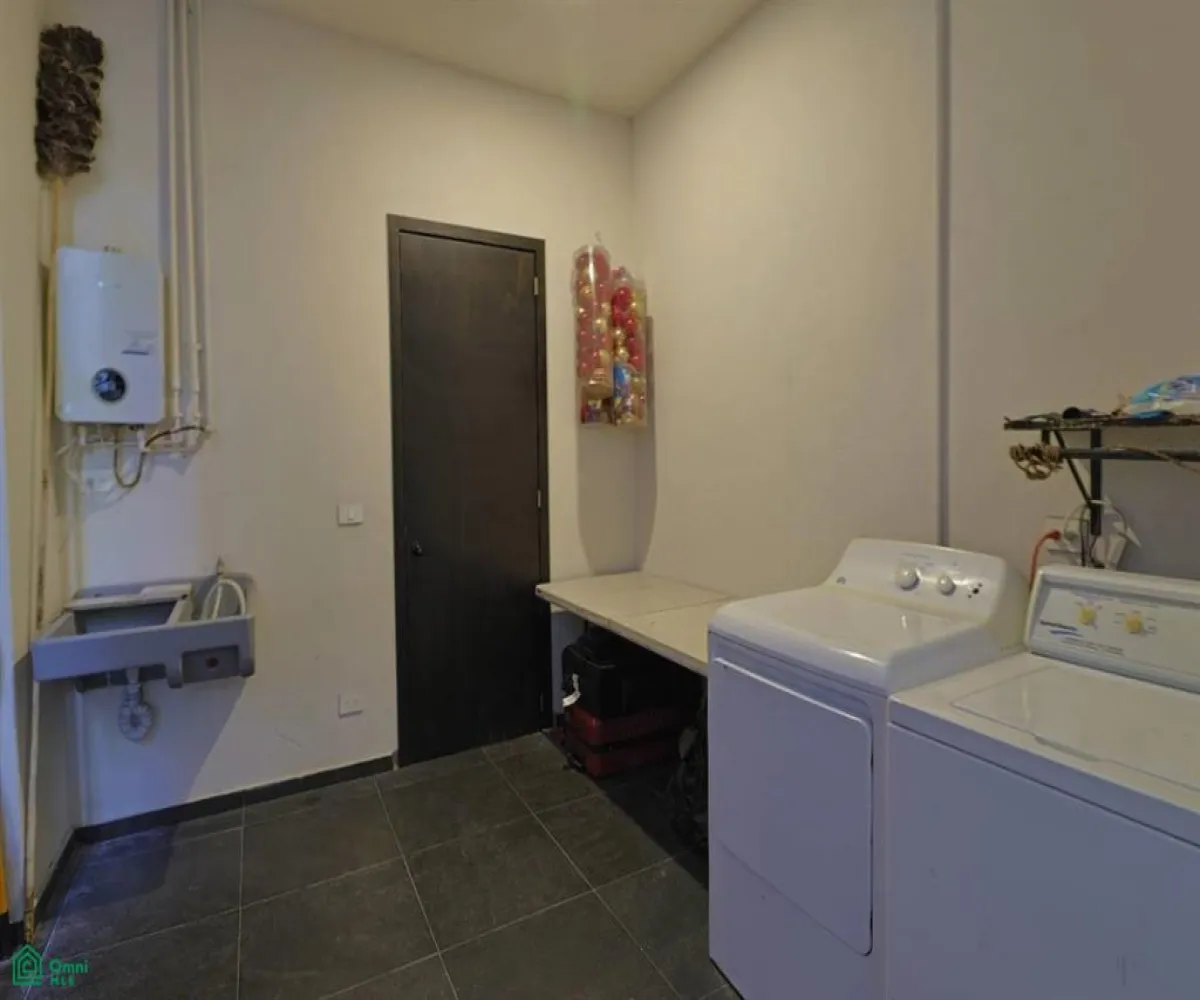 Casa En Venta,El Palomar,Rinconada del Arco 163, Tlajomulco de Zuniga, Jalisco 45643, 5 Habitaciones,6 Baños,Rinconada del Arco,3,MX251041072