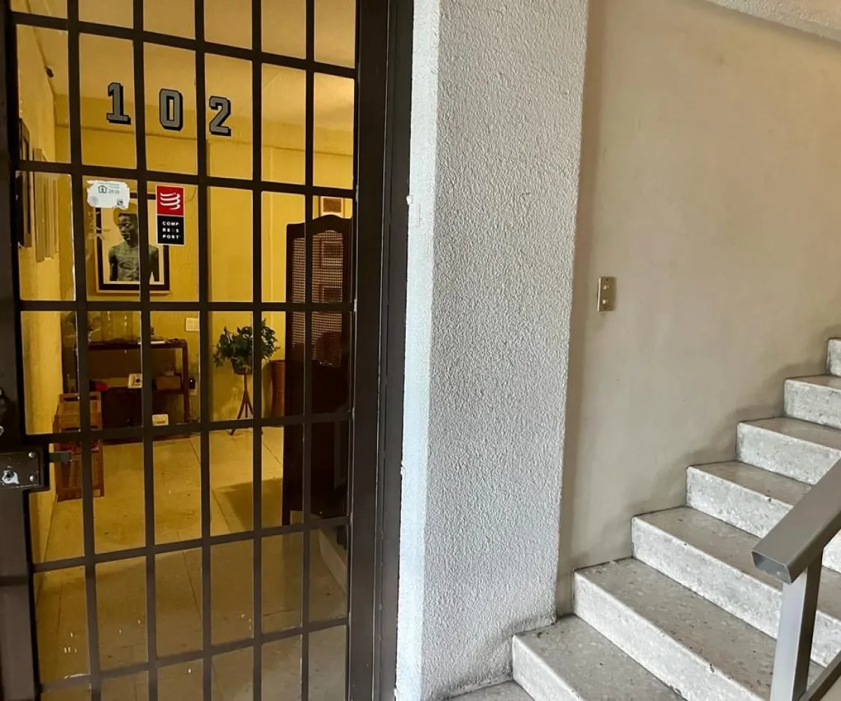 Oficina En Renta,Vallarta Norte,Av. México 2819, Guadalajara, Jalisco 44690, 4 Habitaciones,1 Baño,Av. México,1,pTH6qnR