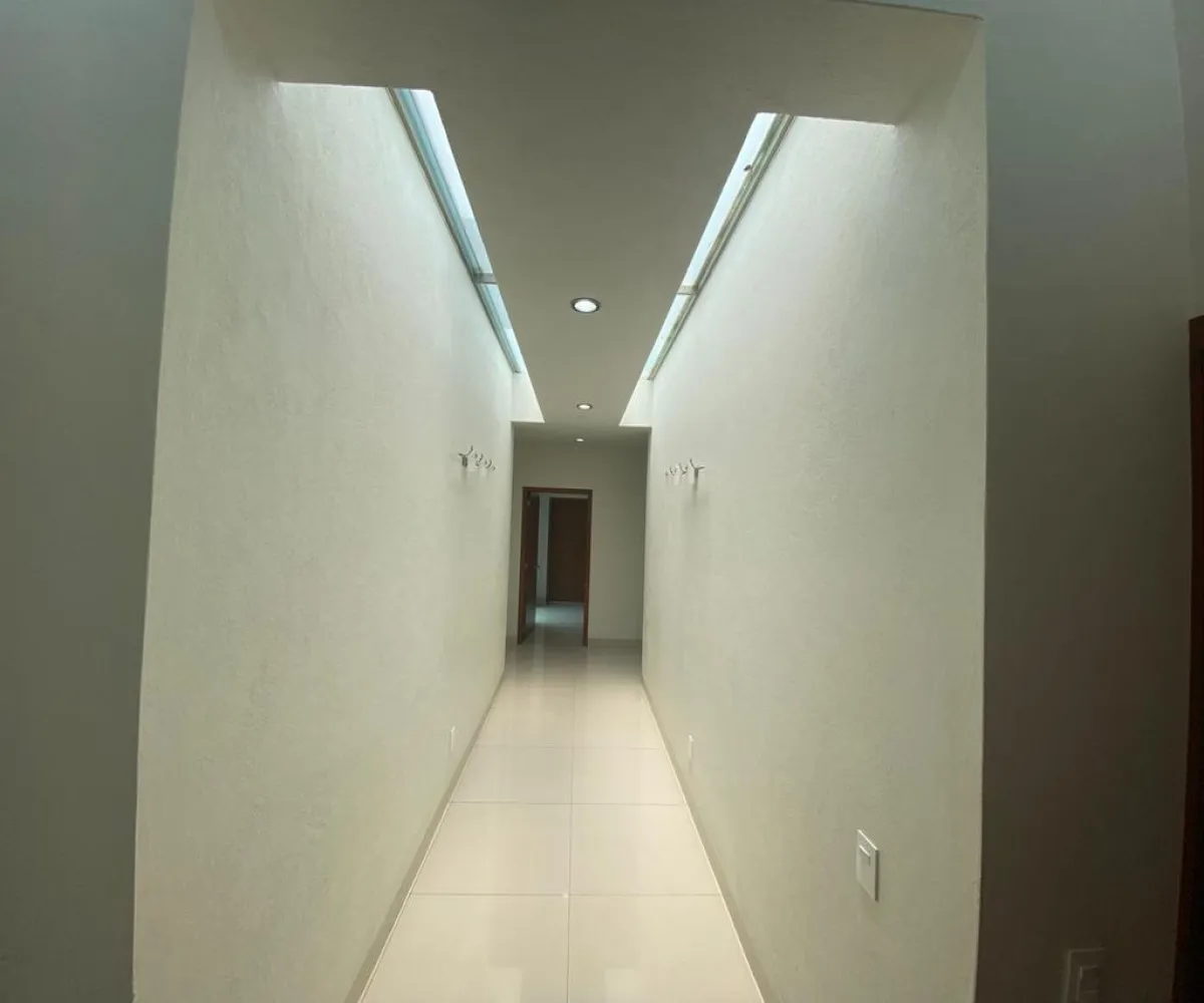 Casa En Venta,El Palomar,Sendero de los Halcones 105, Tlajomulco de Zúñiga, Jalisco 45643, 3 Habitaciones,4 Baños,Sendero de los Halcones ,1,p9sbCrM