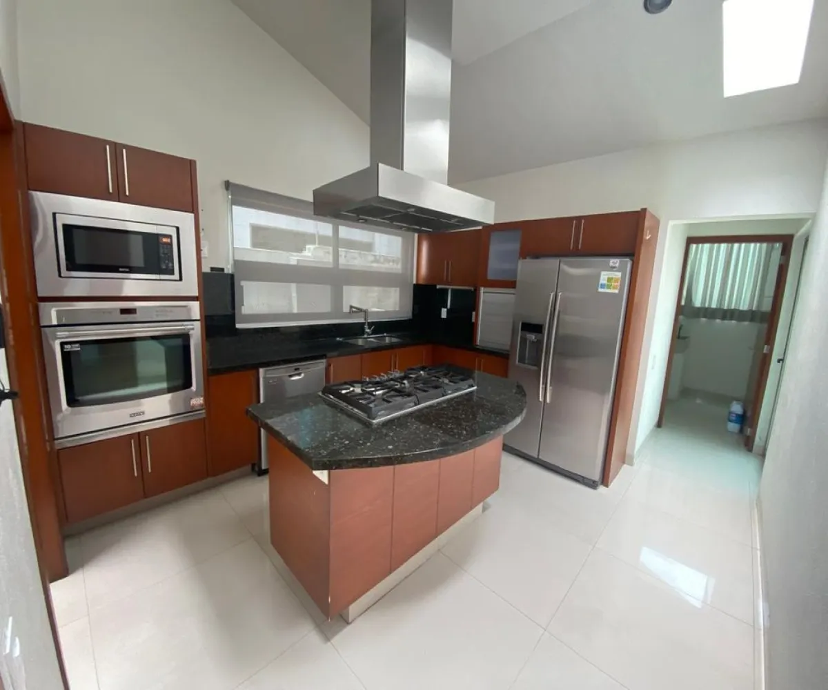 Casa En Venta,El Palomar,Sendero de los Halcones 105, Tlajomulco de Zúñiga, Jalisco 45643, 3 Habitaciones,4 Baños,Sendero de los Halcones ,1,p9sbCrM