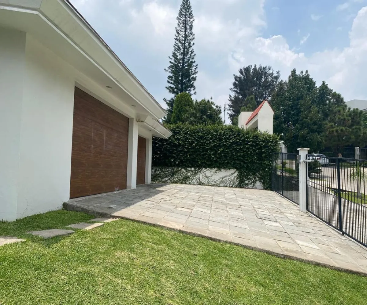 Casa En Venta,El Palomar,Sendero de los Halcones 105, Tlajomulco de Zúñiga, Jalisco 45643, 3 Habitaciones,4 Baños,Sendero de los Halcones ,1,p9sbCrM