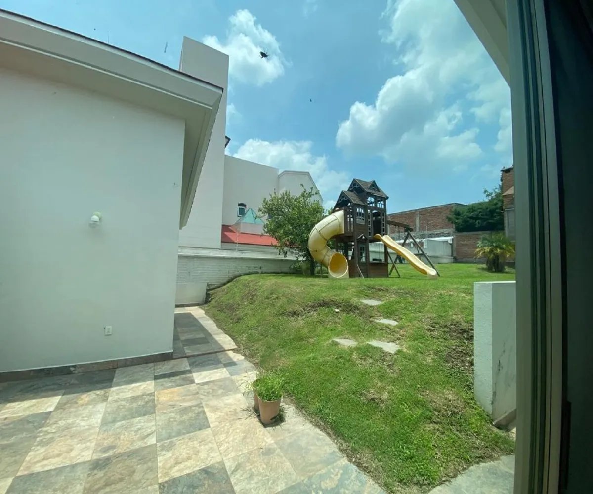 Casa En Venta,El Palomar,Sendero de los Halcones 105, Tlajomulco de Zúñiga, Jalisco 45643, 3 Habitaciones,4 Baños,Sendero de los Halcones ,1,p9sbCrM