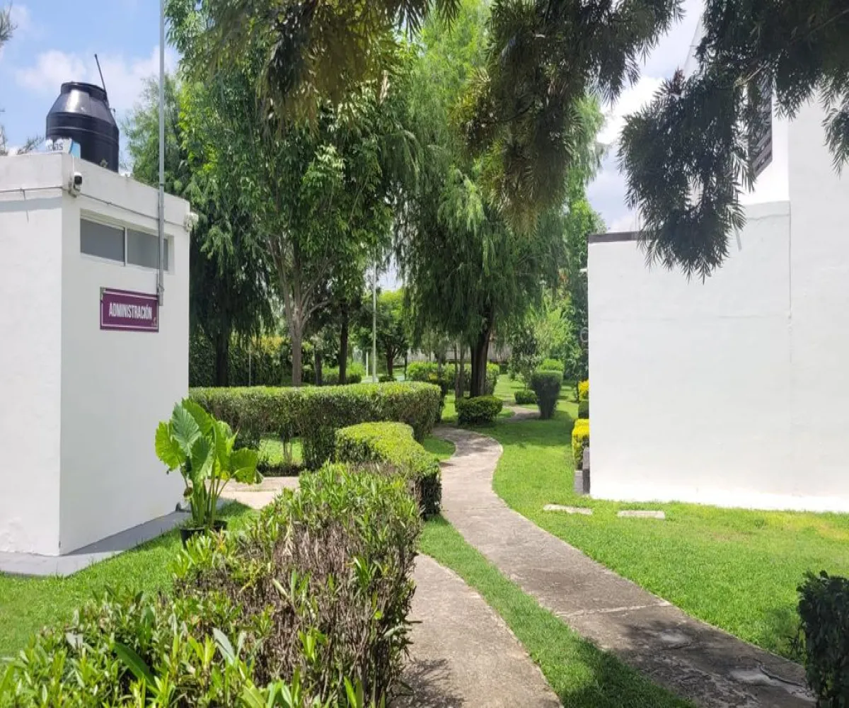 Casa En Venta,Francisco I. Madero 671 73, San Pedro Tlaquepaque, Jalisco 45063, 3 Habitaciones,2 Baños,Francisco I. Madero,3,p2bIN4g