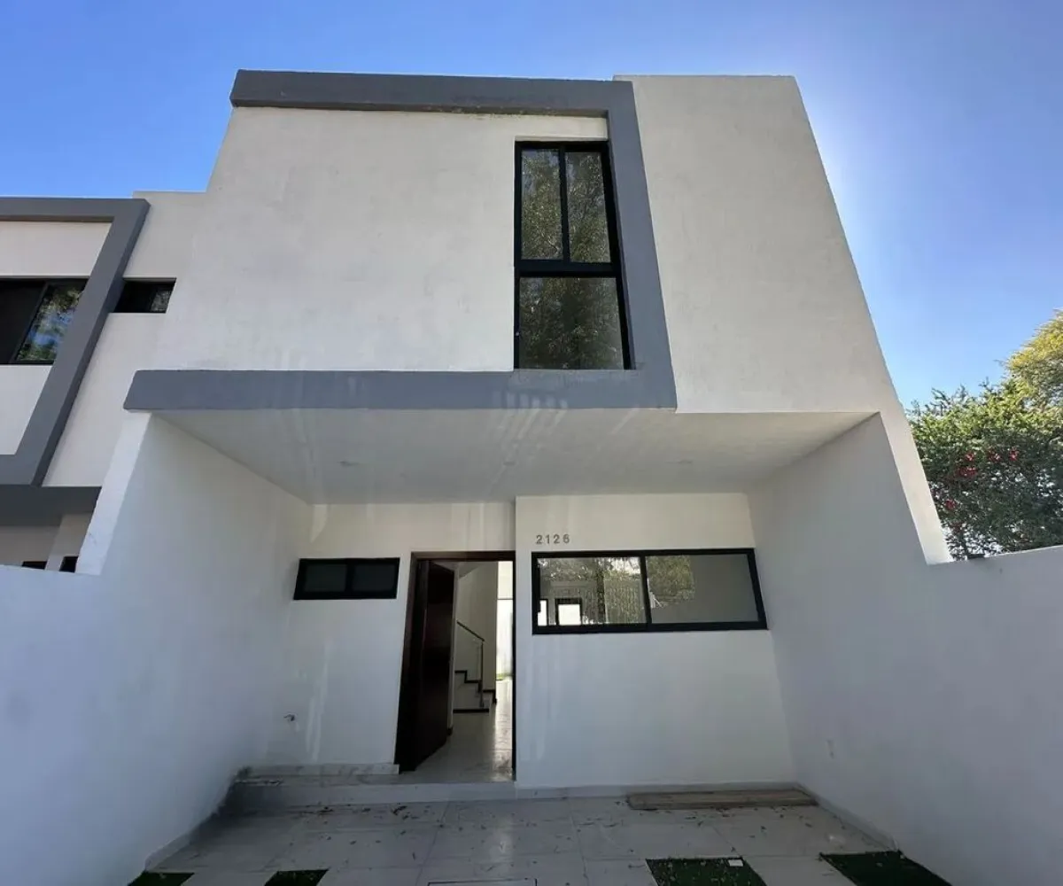 Casa En Venta,Jardines del Valle,Calle Valle del Yaqui 2126, Zapopan, Jalisco 45138, 3 Habitaciones,2 Baños,Calle Valle del Yaqui,2,ppUcLOw