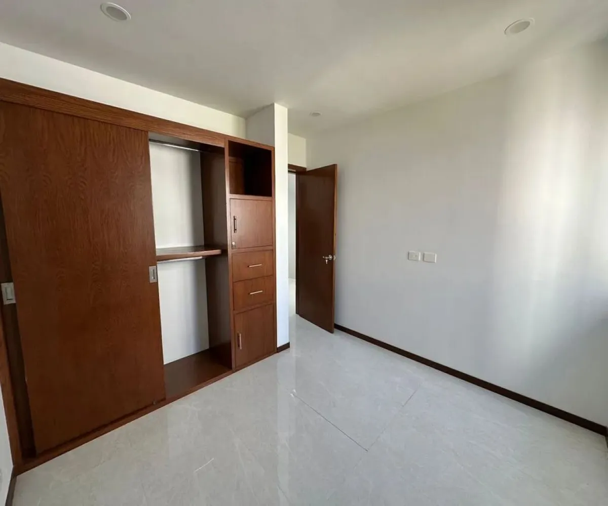 Casa En Venta,Avenida D 575, Zapopan, Jalisco 45134, 3 Habitaciones,2 Baños,Avenida D,3,pqtiA21