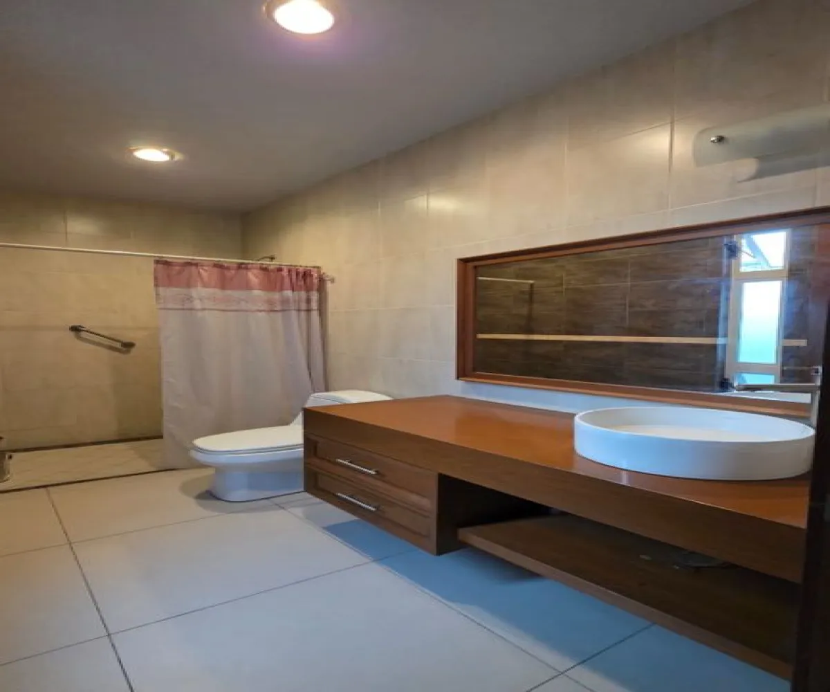 Casa En Venta,Arcos de Guadalupe,Calle Asesores 5507, Zapopan, Jalisco 45037, 2 Habitaciones,2 Baños,Calle Asesores,1,pug9RQC