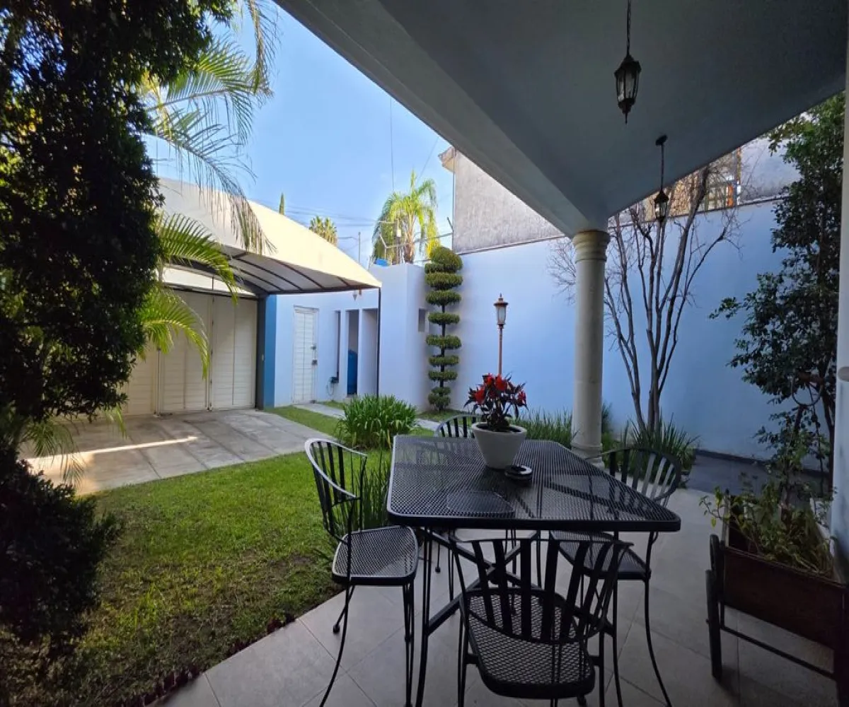 Casa En Venta,Arcos de Guadalupe,Calle Asesores 5507, Zapopan, Jalisco 45037, 2 Habitaciones,2 Baños,Calle Asesores,1,pug9RQC