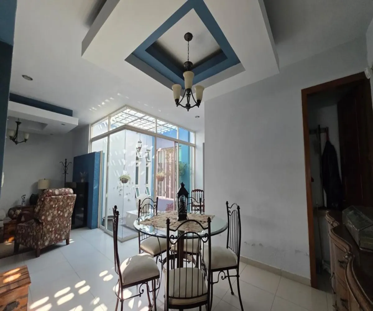 Casa En Venta,Arcos de Guadalupe,Calle Asesores 5507, Zapopan, Jalisco 45037, 2 Habitaciones,2 Baños,Calle Asesores,1,pug9RQC