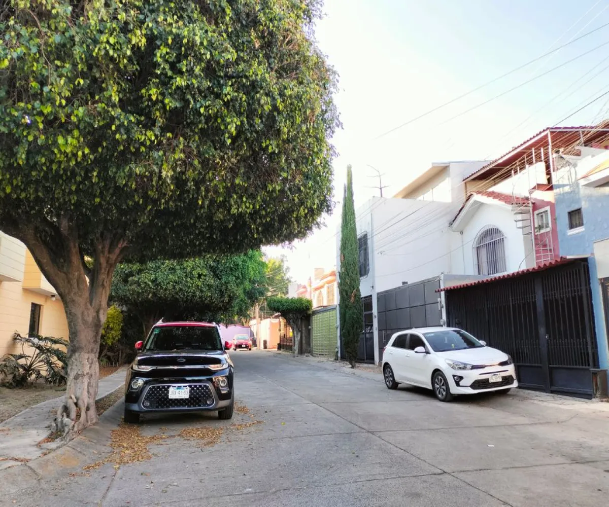 Casa En Venta,Guadalupe Sur,San Javier 1000, Zapopan, Jalisco 45030, 3 Habitaciones,2 Baños,San Javier,2,pk0qp4Q