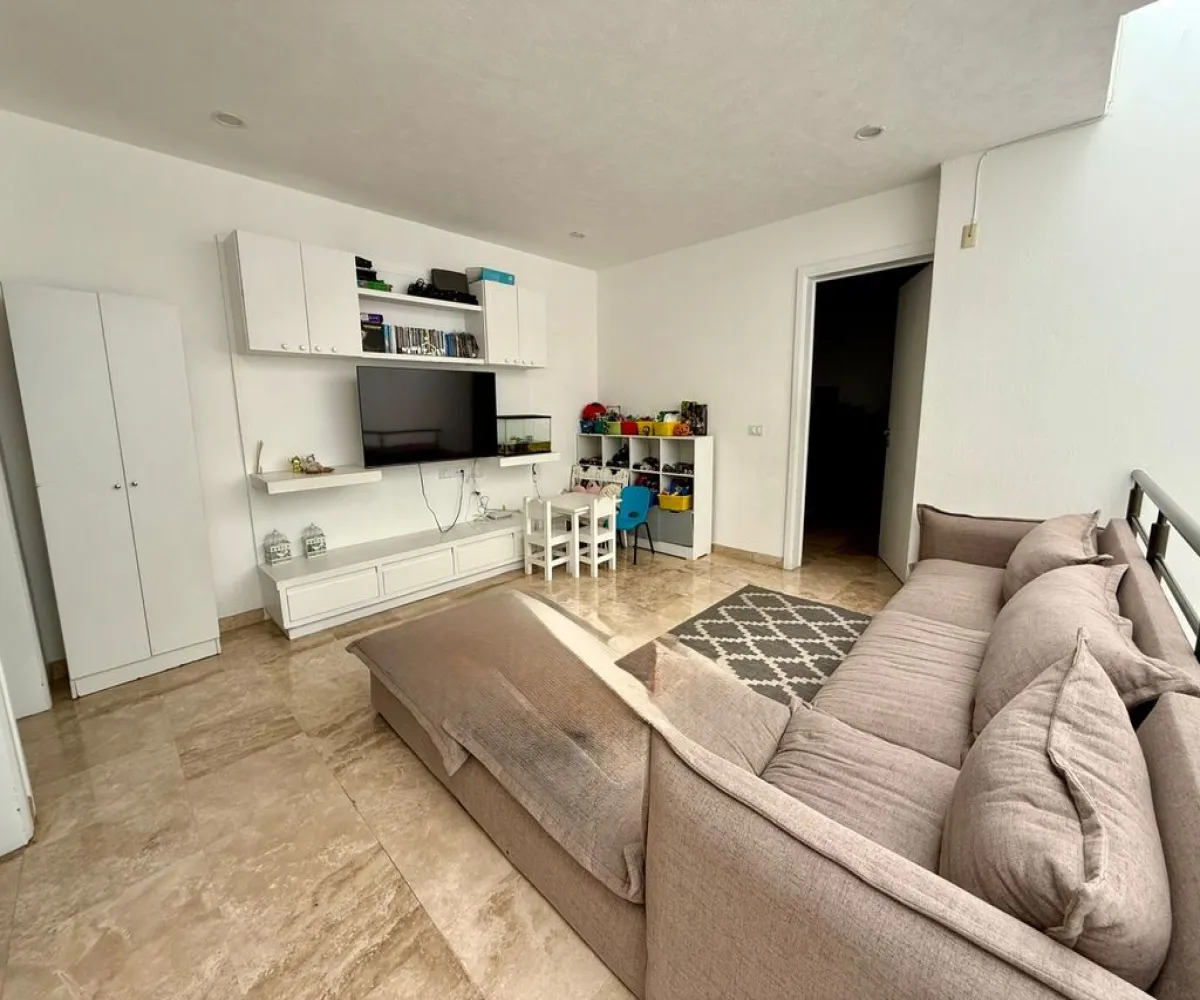 Casa En Venta,Solares Residencial,Paseo Solares 300, Zapopan, Jalisco 45019, 4 Habitaciones,5 Baños,Paseo Solares,3,pmwpi3M