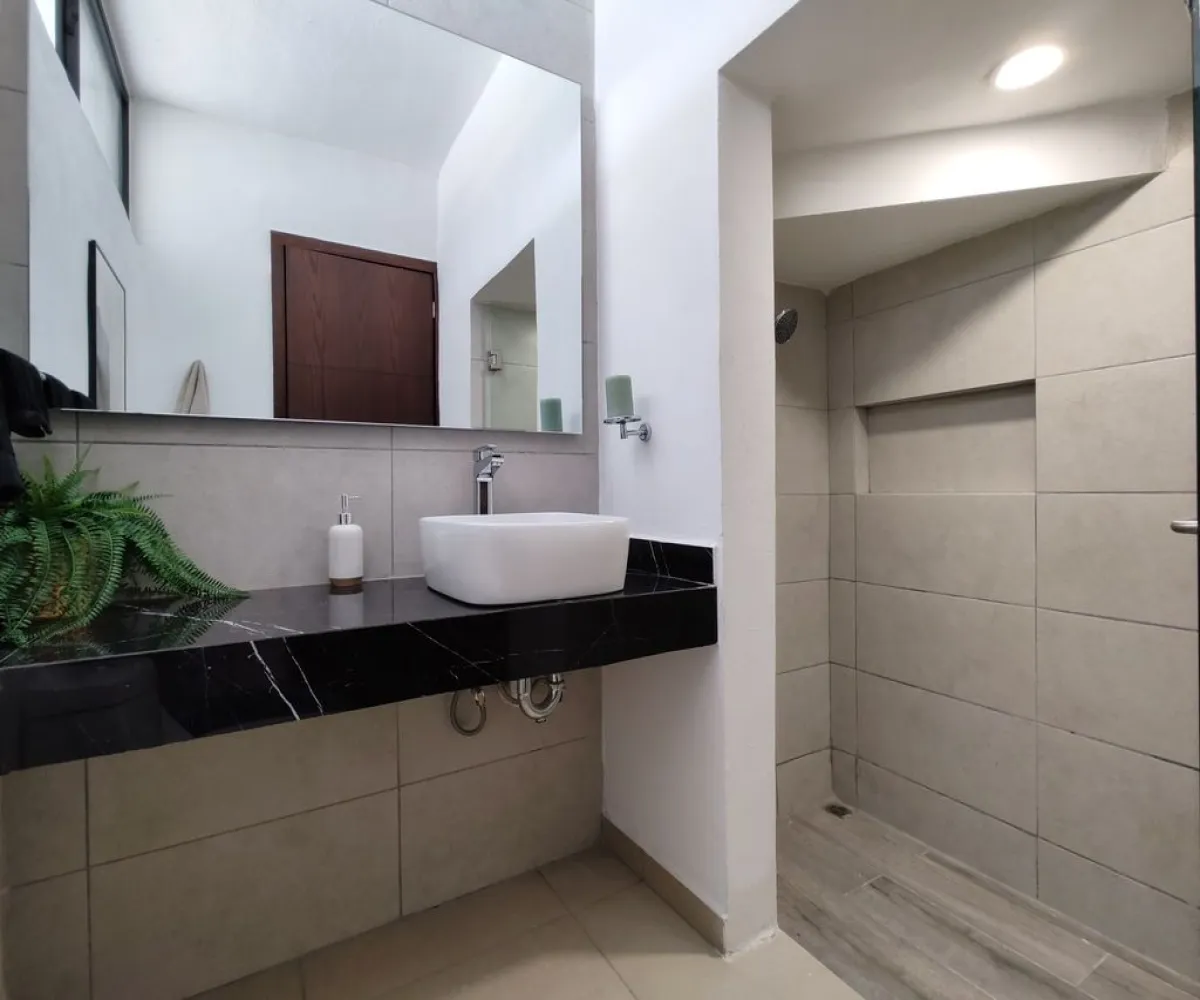 Casa En Venta,Jardines de Santa Anita,Jesús Aguilar S/N, Tlajomulco de Zúñiga, Jalisco 45645, 4 Habitaciones,3 Baños,Jesús Aguilar,3,psnqvQW