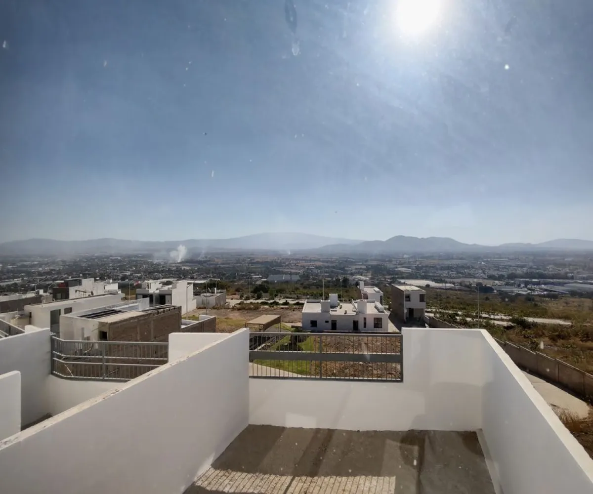 Casa En Venta,Tlaquepaque,Prolongación Manuel López Cotilla 1201 163, San Pedro Tlaquepaque, Jalisco 45610, 4 Habitaciones,3 Baños,Prolongación Manuel López Cotilla,3,p6MJydm