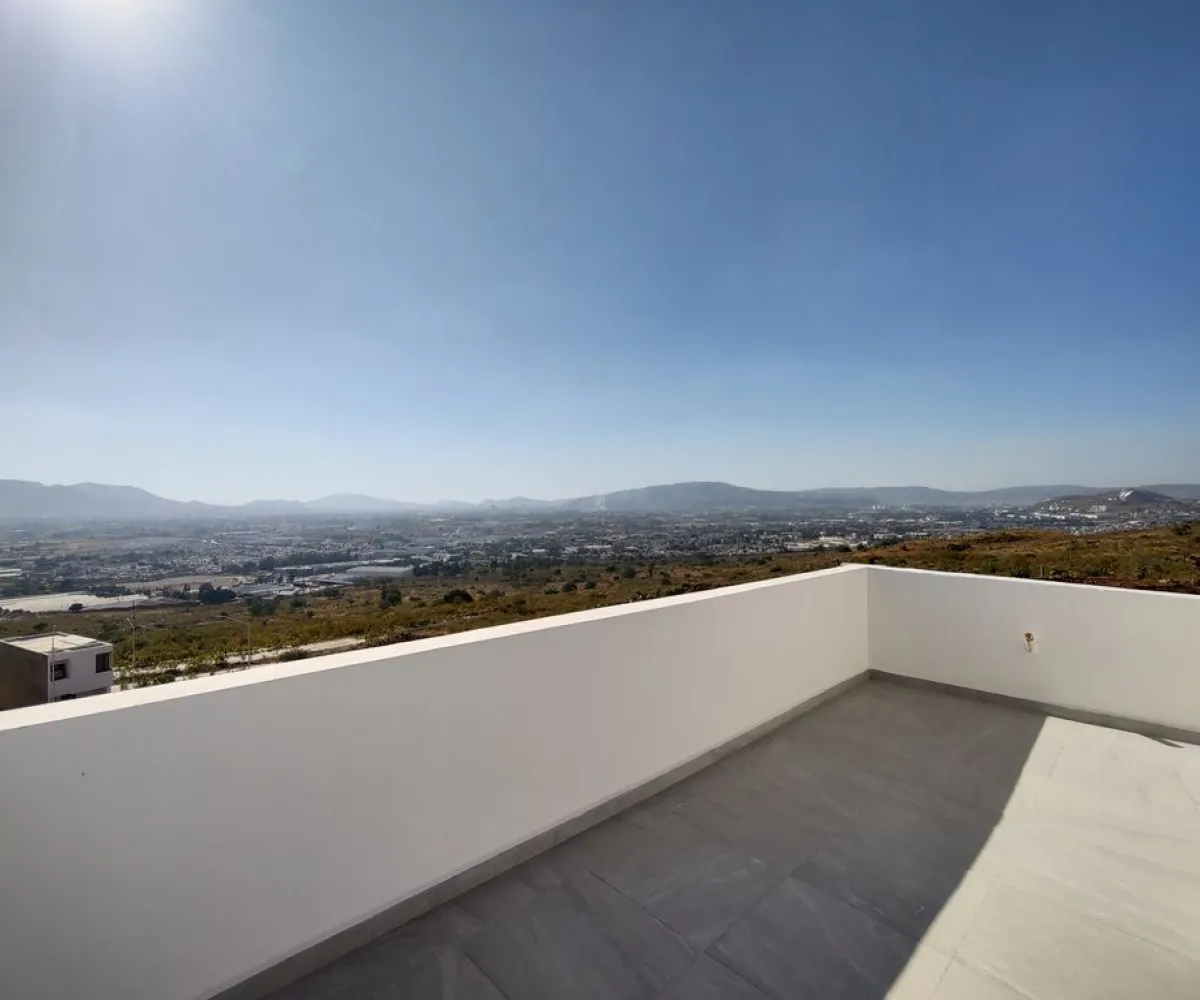 Casa En Venta,Tlaquepaque,Prolongación Manuel López Cotilla 1201 163, San Pedro Tlaquepaque, Jalisco 45610, 4 Habitaciones,3 Baños,Prolongación Manuel López Cotilla,3,p6MJydm