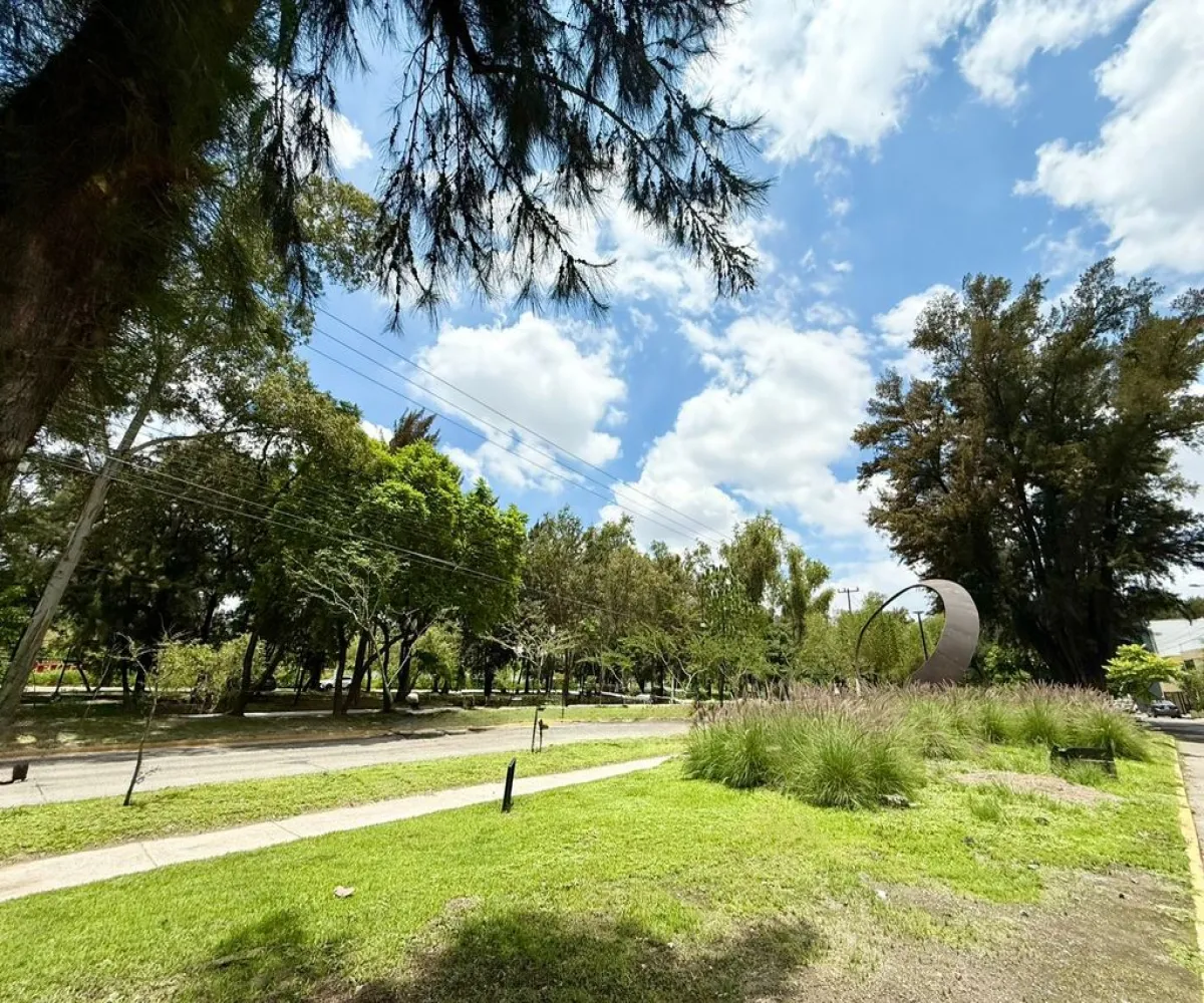 En Venta,Altamira,Circunvalación Medas 420, Zapopan, Jalisco 45160, 7 Habitaciones,10 Baños,Circunvalación Medas,1,pFxsRcG