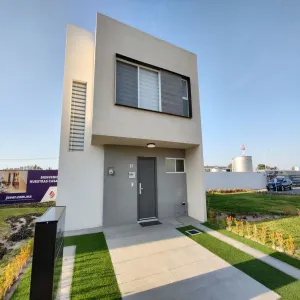 Casa En Venta,Real del sol,Calle Morelos S/N, Tlajomulco de Zúñiga, Jalisco 45654, 3 Habitaciones,2 Baños,Calle Morelos,2,p4OjxRH