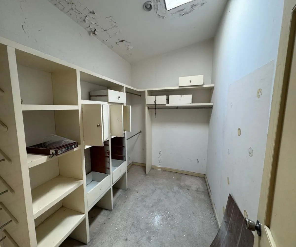 Casa En Venta,Ciudad Bugambilias,Remanso de Las Liebres Poniente 60, Zapopan, Jalisco 45237, 6 Habitaciones,5 Baños,Remanso de Las Liebres Poniente,1,p0J4Kli