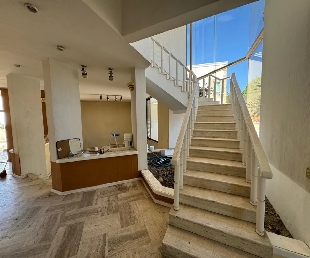 Casa En Venta,Ciudad Bugambilias,Remanso de Las Liebres Poniente 60, Zapopan, Jalisco 45237, 6 Habitaciones,5 Baños,Remanso de Las Liebres Poniente,1,p0J4Kli