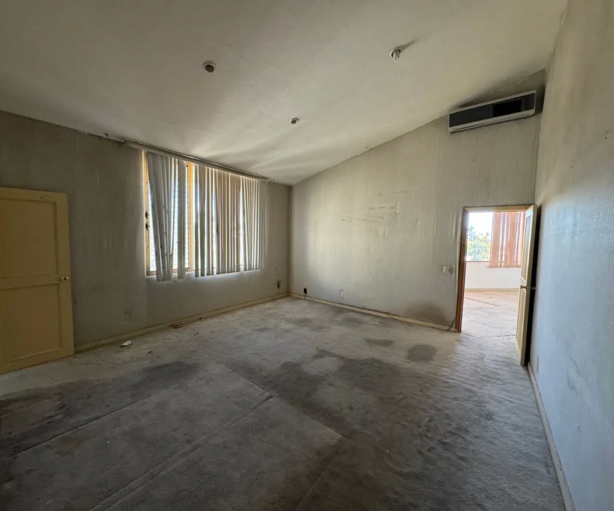 Casa En Venta,Ciudad Bugambilias,Remanso de Las Liebres Poniente 60, Zapopan, Jalisco 45237, 6 Habitaciones,5 Baños,Remanso de Las Liebres Poniente,1,p0J4Kli