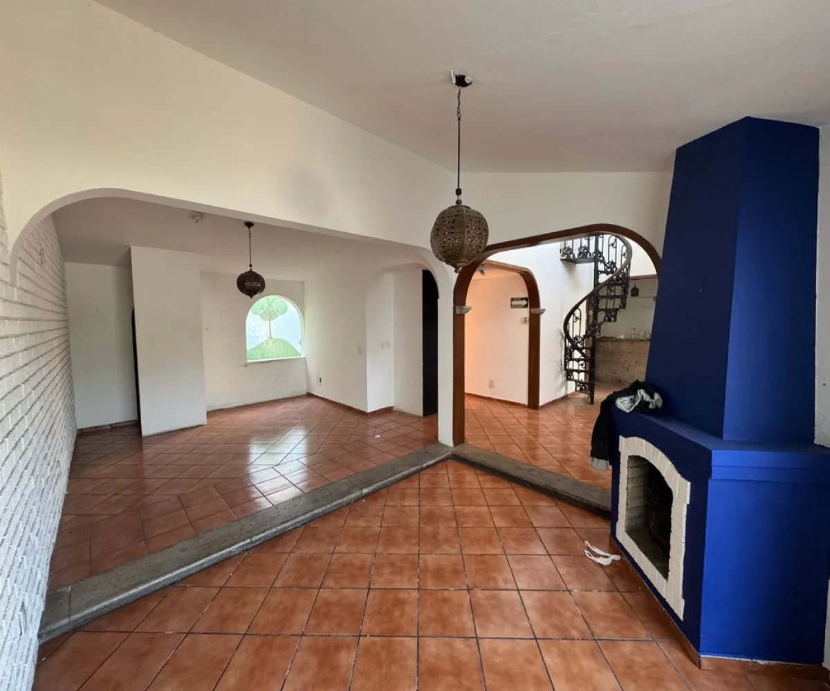 Local En Renta,Vallarta Universidad,Avenida Naciones Unidas 5485, Zapopan, Jalisco 45110,1 Baño,Avenida Naciones Unidas,1,porSOO4