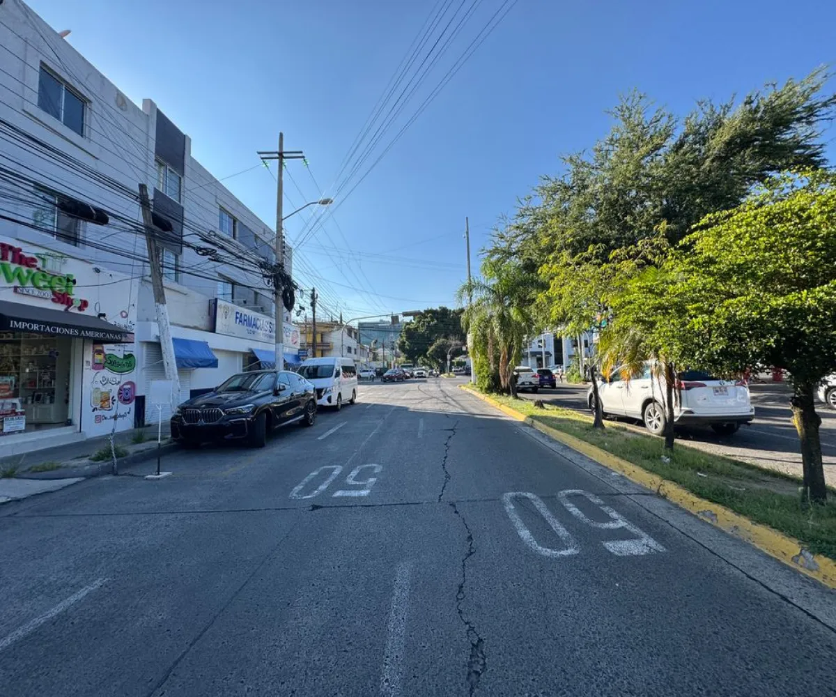 Local En Renta,Vallarta Universidad,Avenida Naciones Unidas 5485, Zapopan, Jalisco 45110,1 Baño,Avenida Naciones Unidas,1,porSOO4