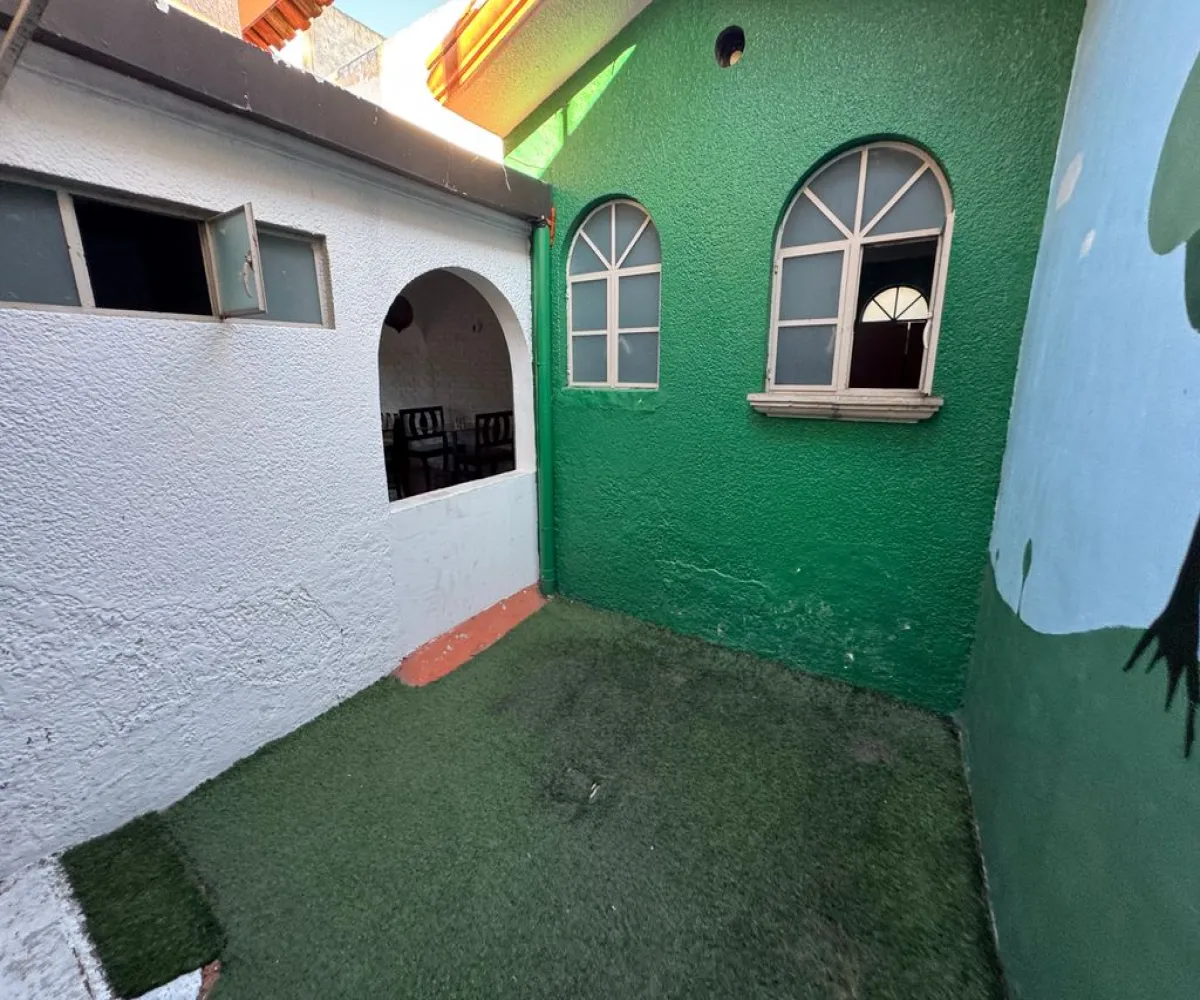 Local En Renta,Vallarta Universidad,Avenida Naciones Unidas 5485, Zapopan, Jalisco 45110,1 Baño,Avenida Naciones Unidas,1,porSOO4