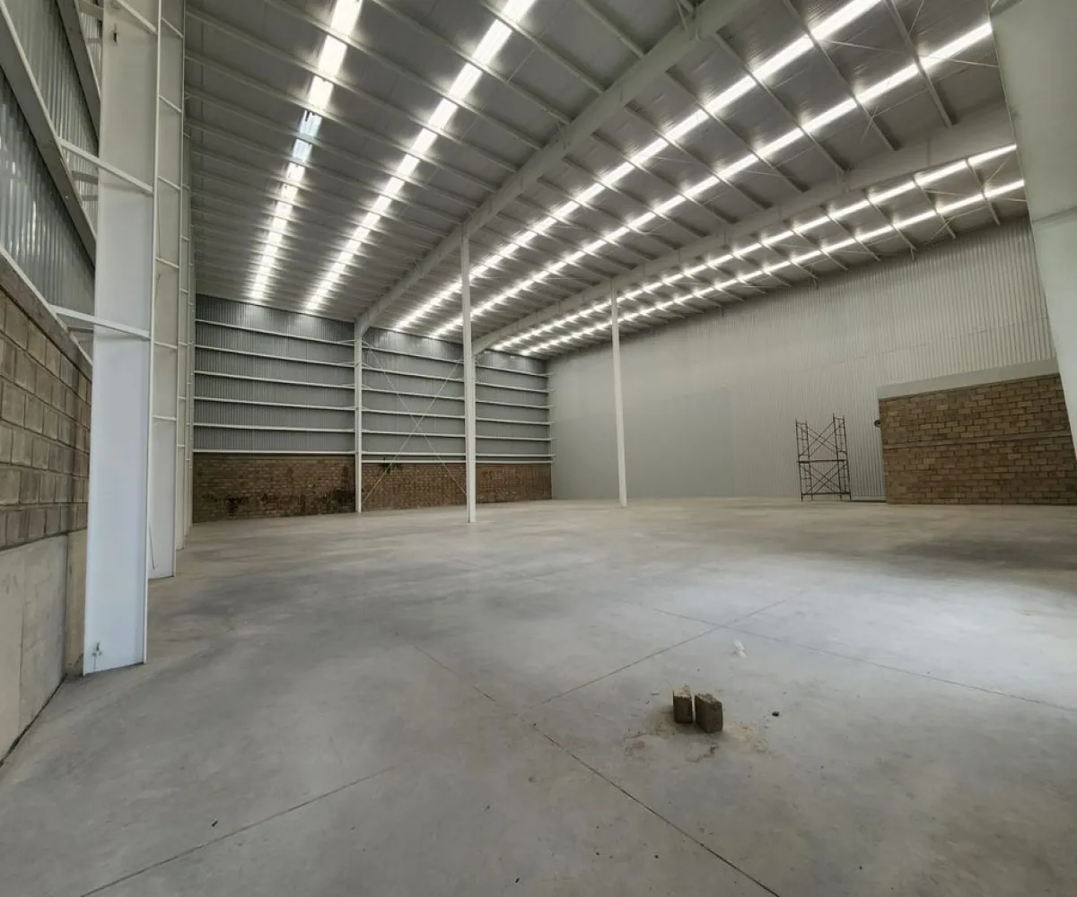 Bodega En Renta,Santa María Tequepexpan,Avenida del Deportivo S/N, San Pedro Tlaquepaque, Jalisco 45601,1 Baño,Avenida del Deportivo,1,pHzSwAf