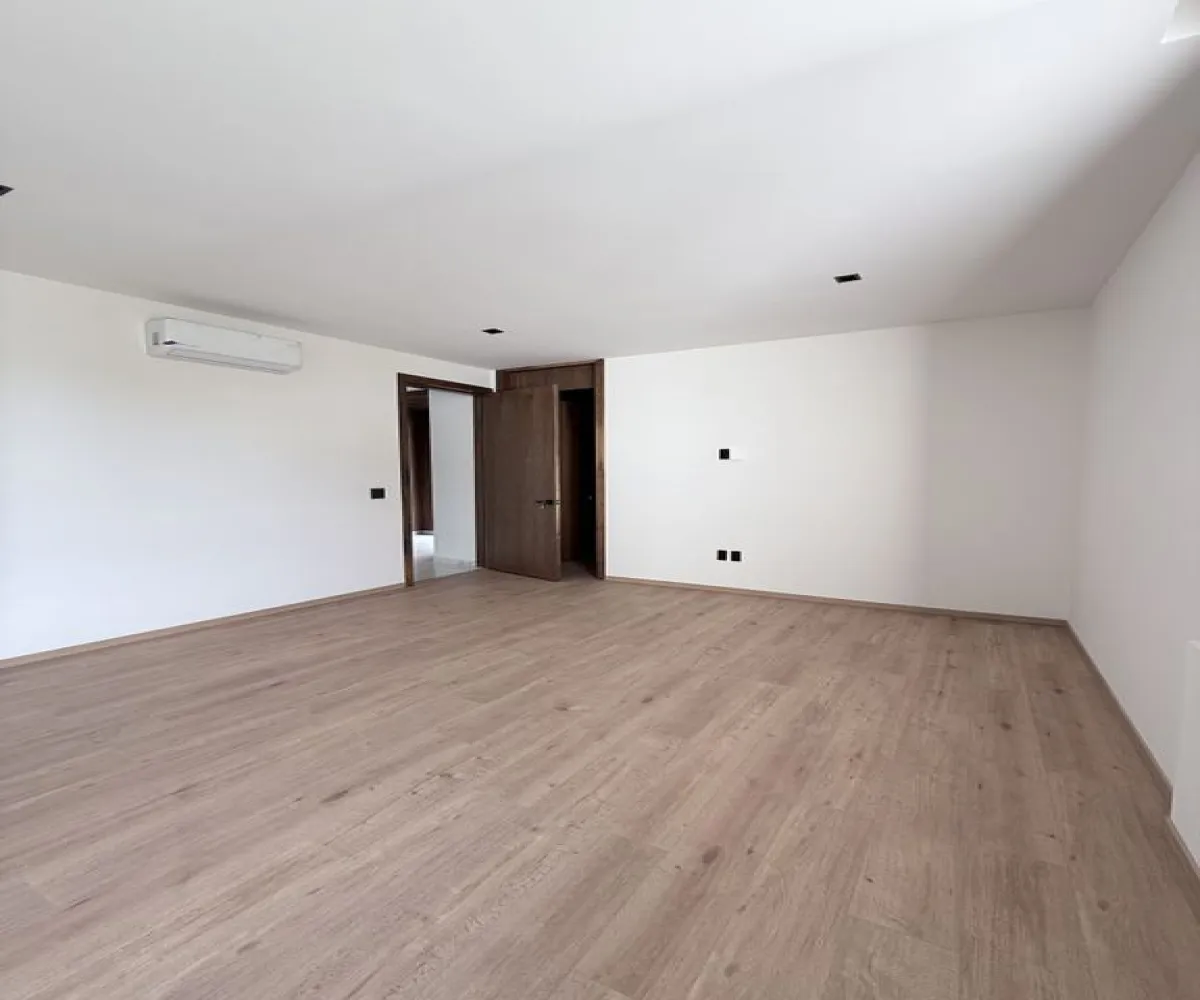 Casa En Venta,Puerta las Lomas,Av Universidad 2662, Zapopan, Jalisco 45110, 4 Habitaciones,4 Baños,Av Universidad ,1,pw6xHFg