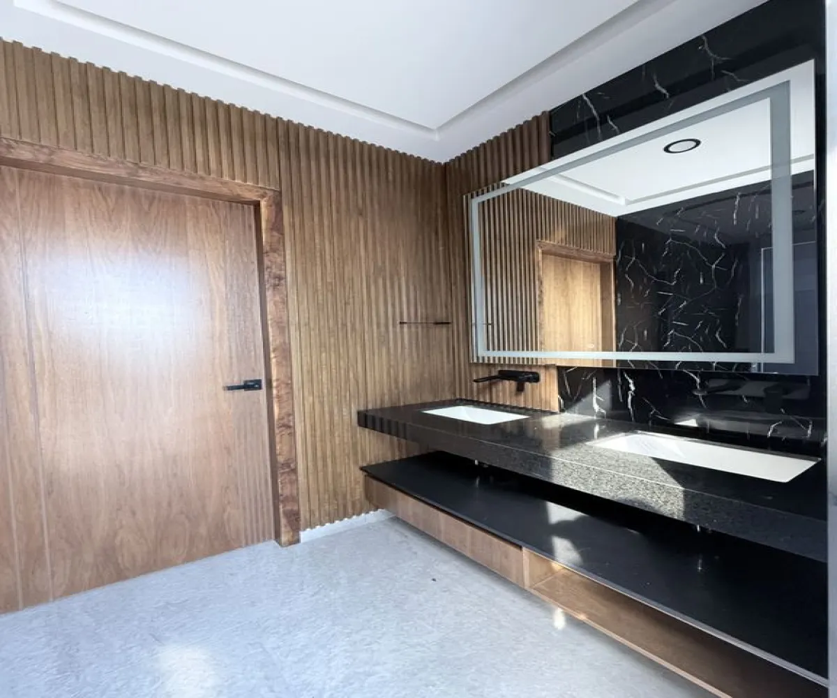 Casa En Venta,Puerta las Lomas,Av Universidad 2662, Zapopan, Jalisco 45110, 4 Habitaciones,4 Baños,Av Universidad ,1,pw6xHFg