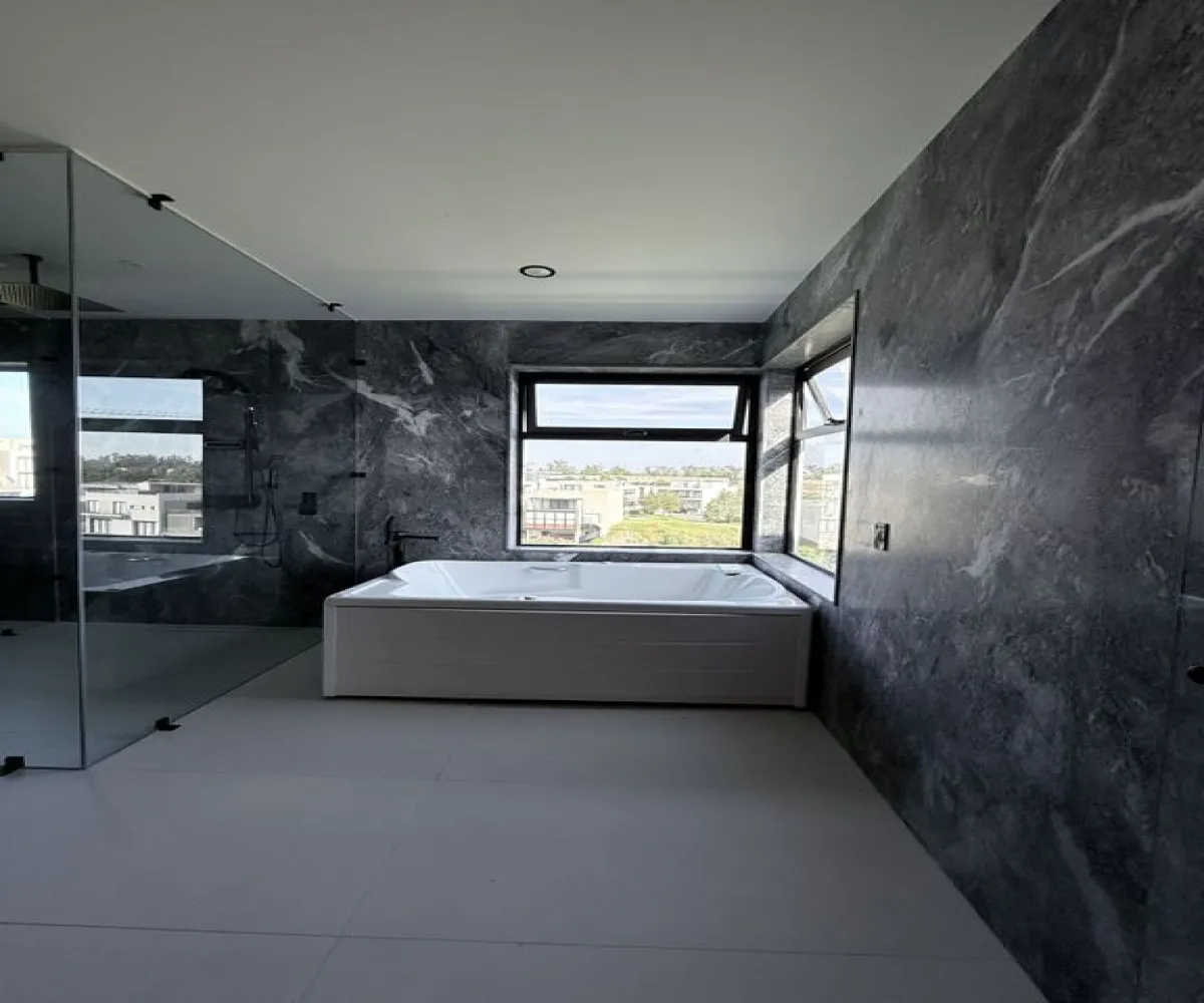 Casa En Venta,Puerta las Lomas,Av Universidad 2662, Zapopan, Jalisco 45110, 4 Habitaciones,4 Baños,Av Universidad ,1,pw6xHFg