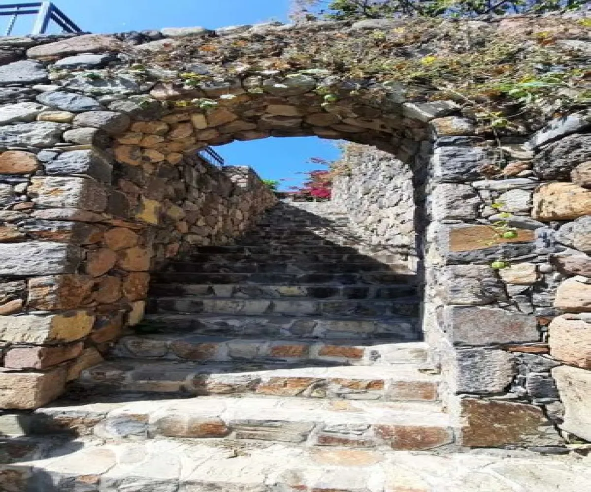 Casa En Venta,San Juan cosala,Paseo del Empedrito 3, Jocotepec, Jalisco 45820, 1 Cuarto,5 Baños,Paseo del Empedrito,1,pKOjMJ9