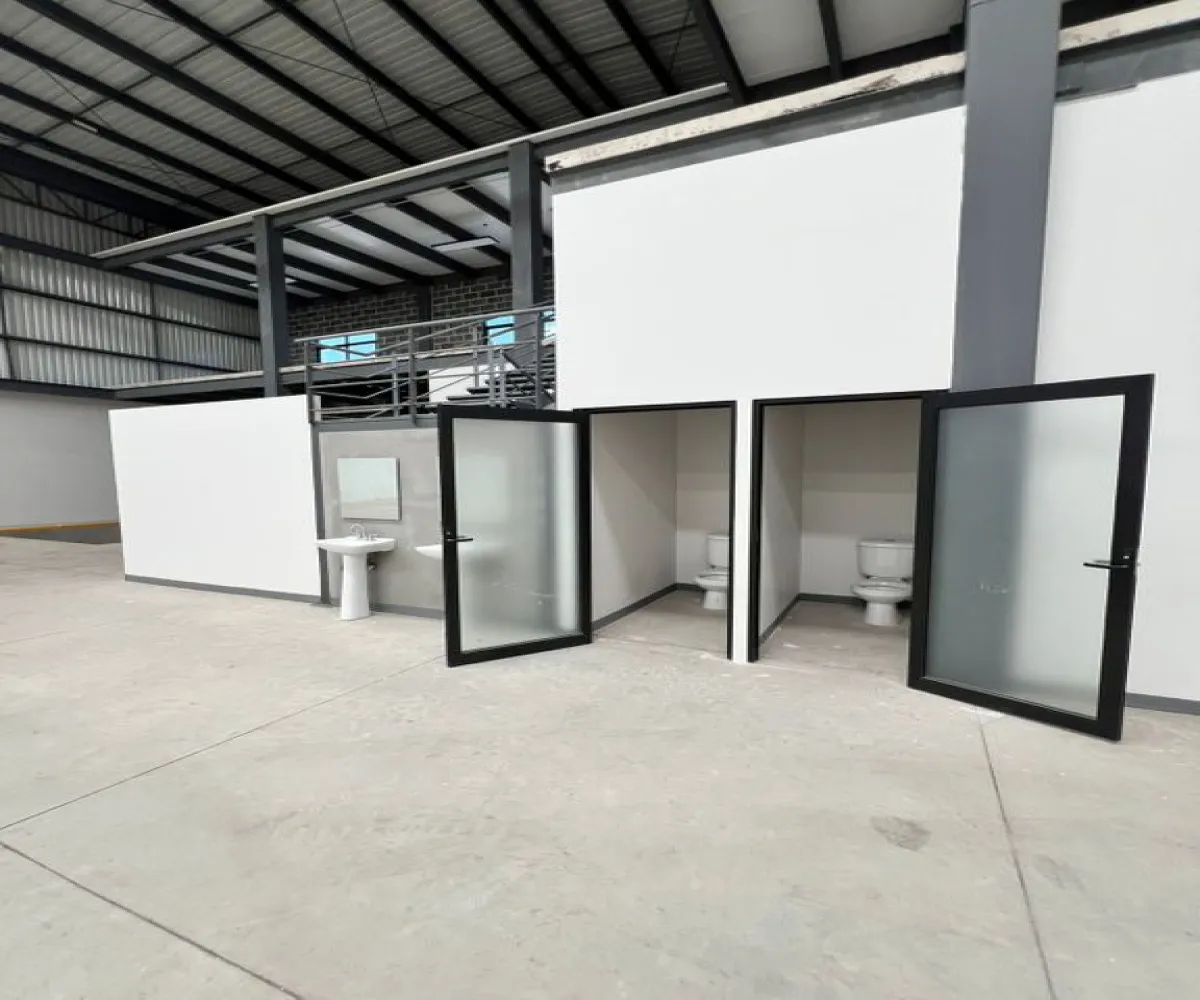 Bodega En Renta,La Piedrera ,Calle Periferico Sur S/N, San Pedro Tlaquepaque, Jalisco 45580,6 Baños,Calle Periferico Sur,1,peHO0OD