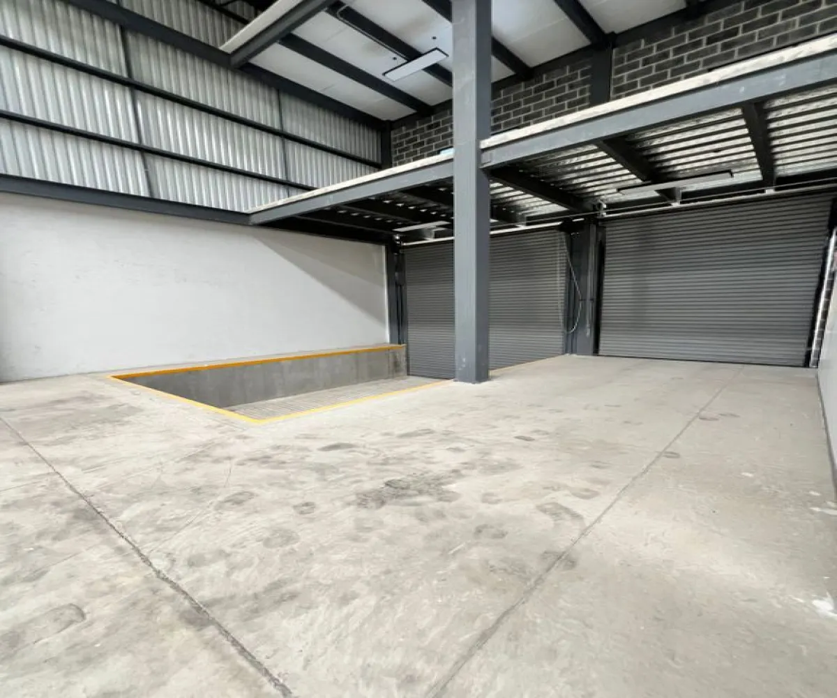 Bodega En Renta,La Piedrera ,Calle Periferico Sur S/N, San Pedro Tlaquepaque, Jalisco 45580,6 Baños,Calle Periferico Sur,1,peHO0OD