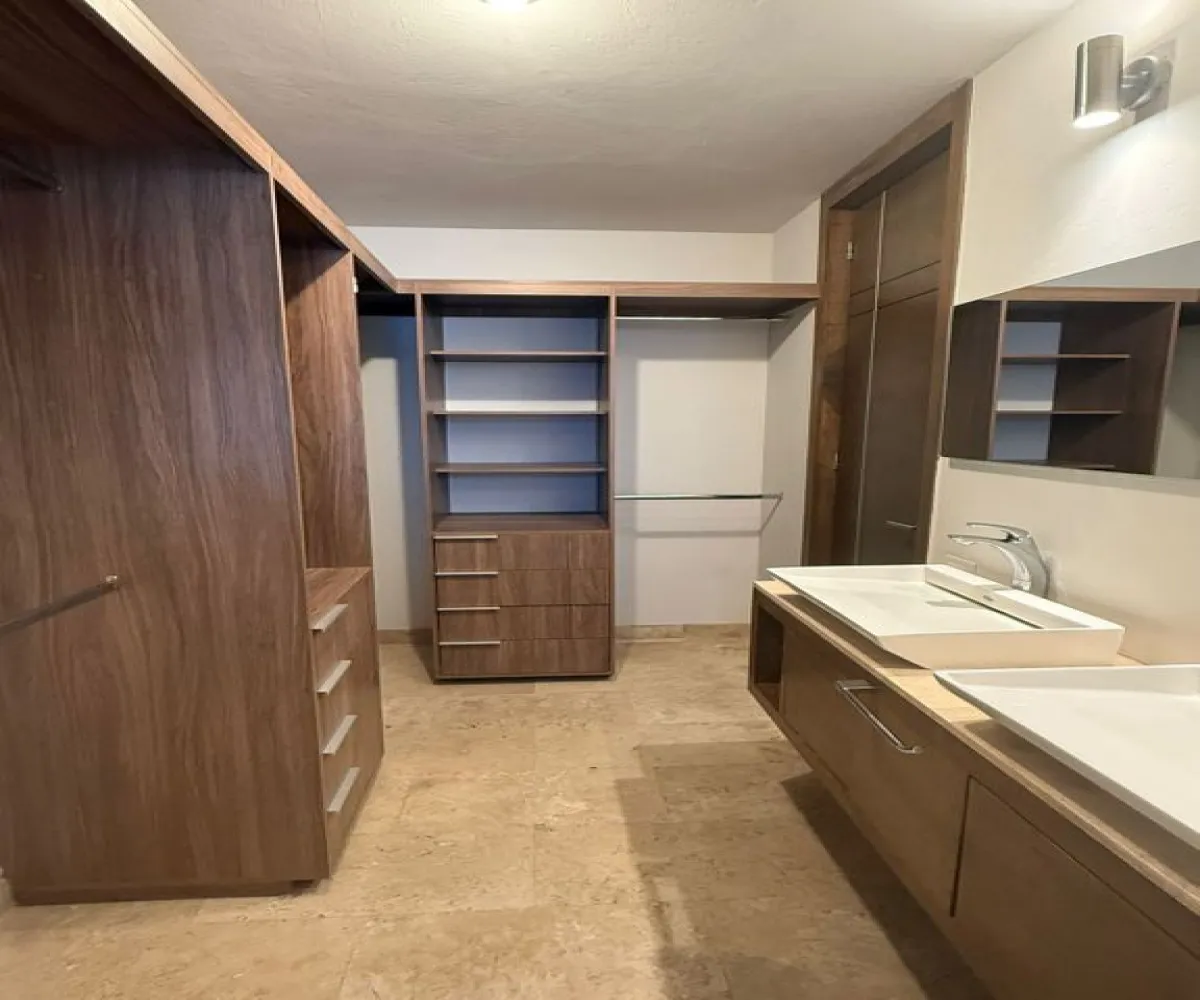 Departamento En Venta,Lomas del Valle,Paseo Lomas Altas 3986, Zapopan, Jalisco 45129, 2 Habitaciones,2 Baños,Paseo Lomas Altas,3,pMlRcnc